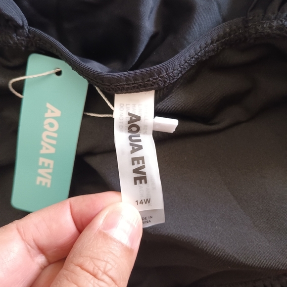 Aqua Eve Plus Size One Piece Tummy Control Bathing Suit Vintage. Size 14W - Picture 15 of 16